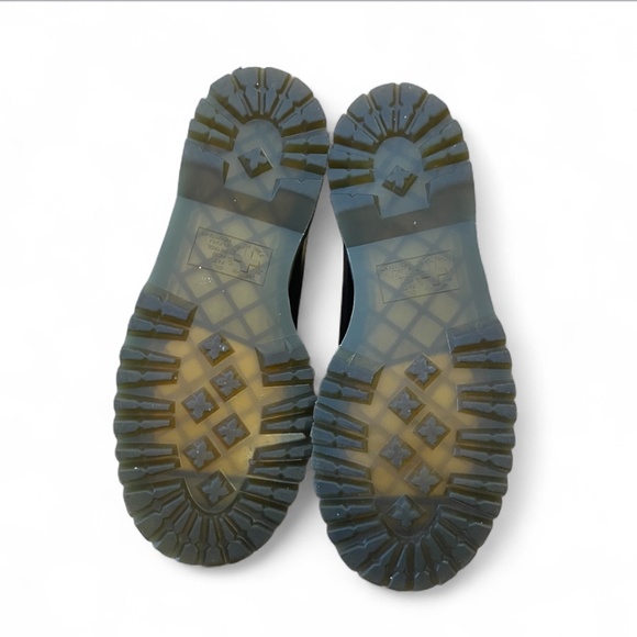 Like New! Dr. Martens 3979 Bex Smooth Leather Brogue Sz M9/W11 - Picture 5 of 7